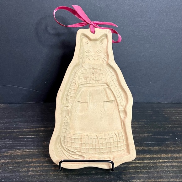 VTG Brown Bag Cookie Art Hill Design 1988 “Mother Cat With Apron Mold” - Picture 1 of 9